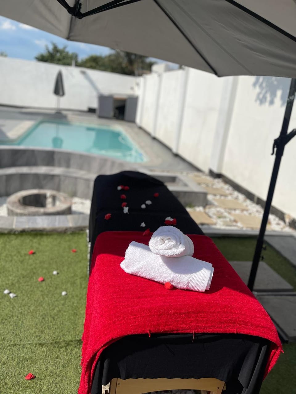 Semeni Asante Guesthouse Getaway Bed and Breakfast in Gauteng
