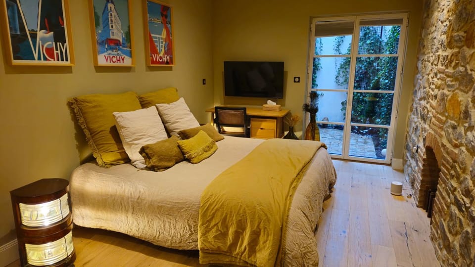 Sublime duplex 75m² Villa classée Apartment in Auvergne-Rhône-Alpes