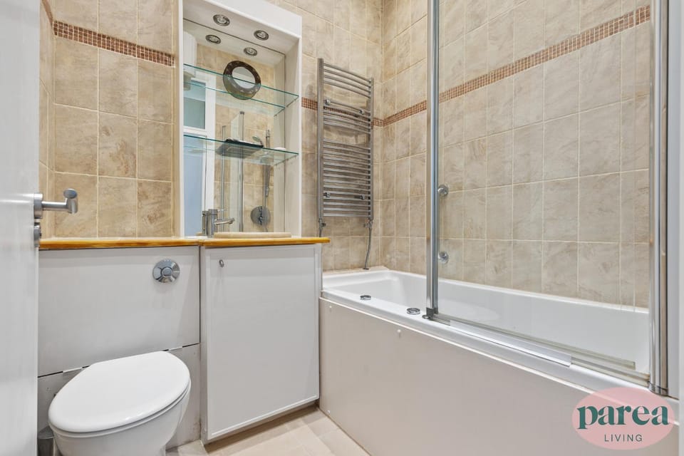 Bathroom, Bath