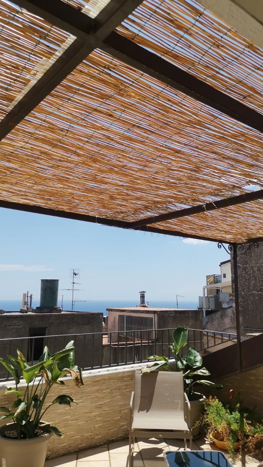 Donna Rosa - Main Avenue House in Taormina