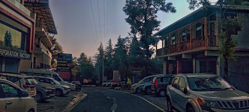 Hotel Hill Paradize couples & family Friendly,on the Kempty fall highway#balcony & terrace hill views#Restaurant Hotel in Uttarakhand