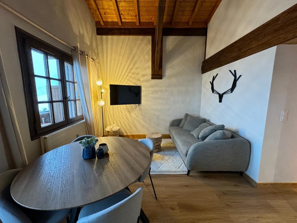 Chalet LE REPAIRE proches des Pistes Apartment in Combloux