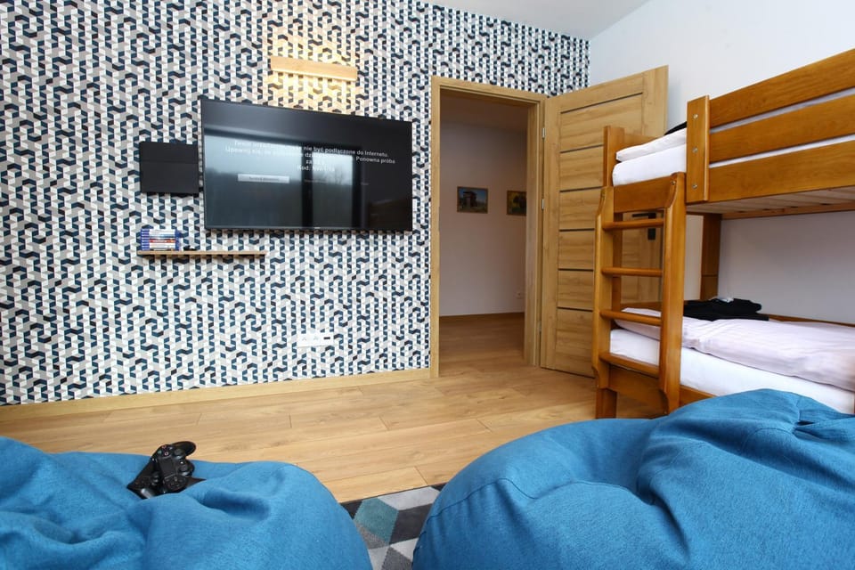 TV and multimedia, Photo of the whole room, Bedroom, bunk bed