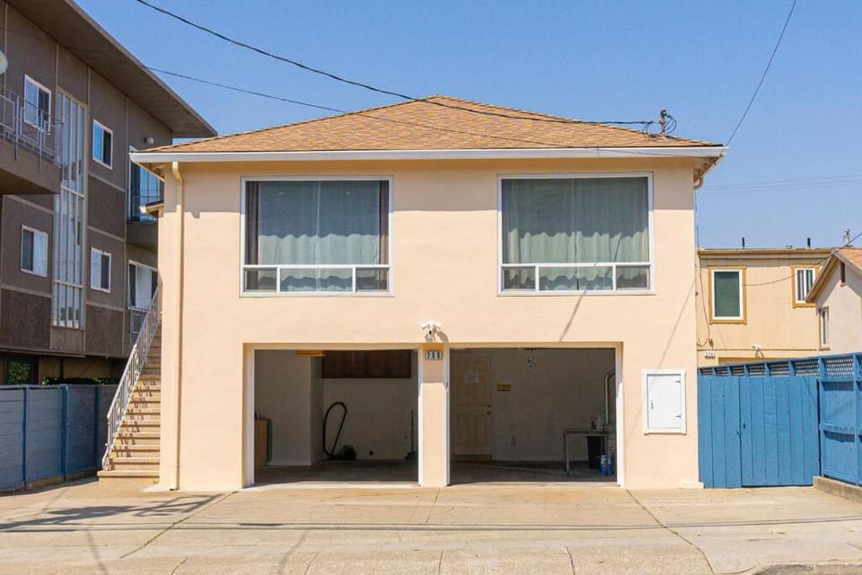 28088 4B-Cozy & Quiet/Safe Bright 4brs Home in Daly City Apartment in Daly City