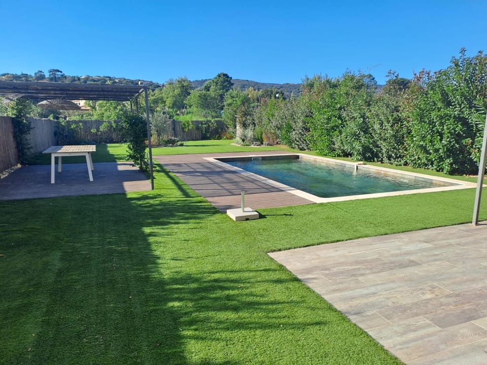 Garden, Swimming pool