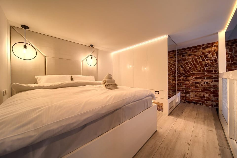 Bed, Photo of the whole room, Bedroom, wardrobe