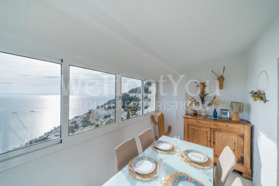 Magnifique Maison Bramer 14, Roses - WeHostYou House in Roses