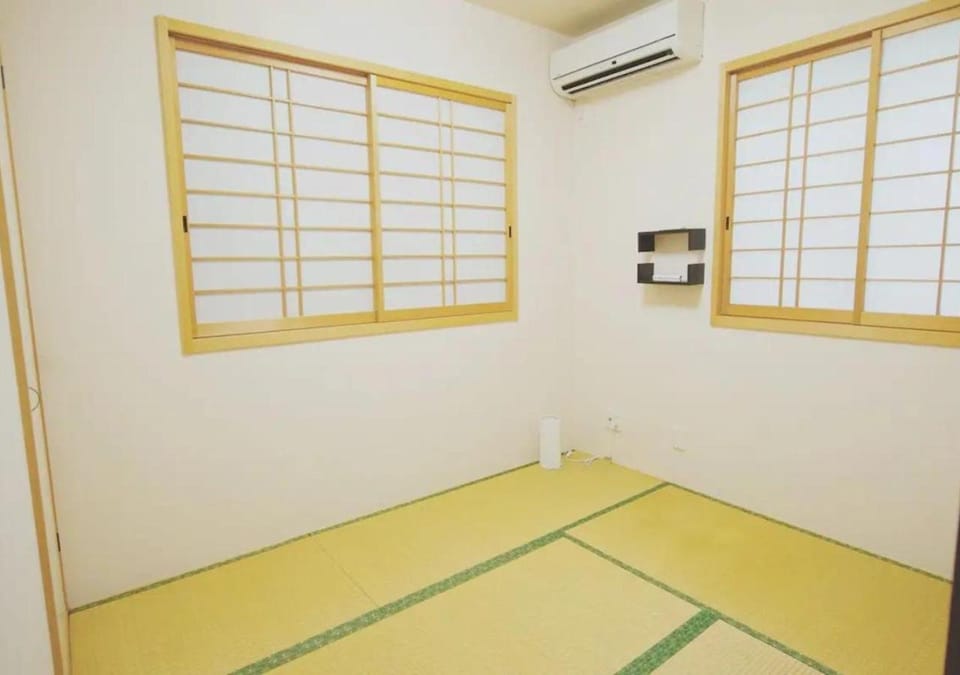 Living room, air conditioner