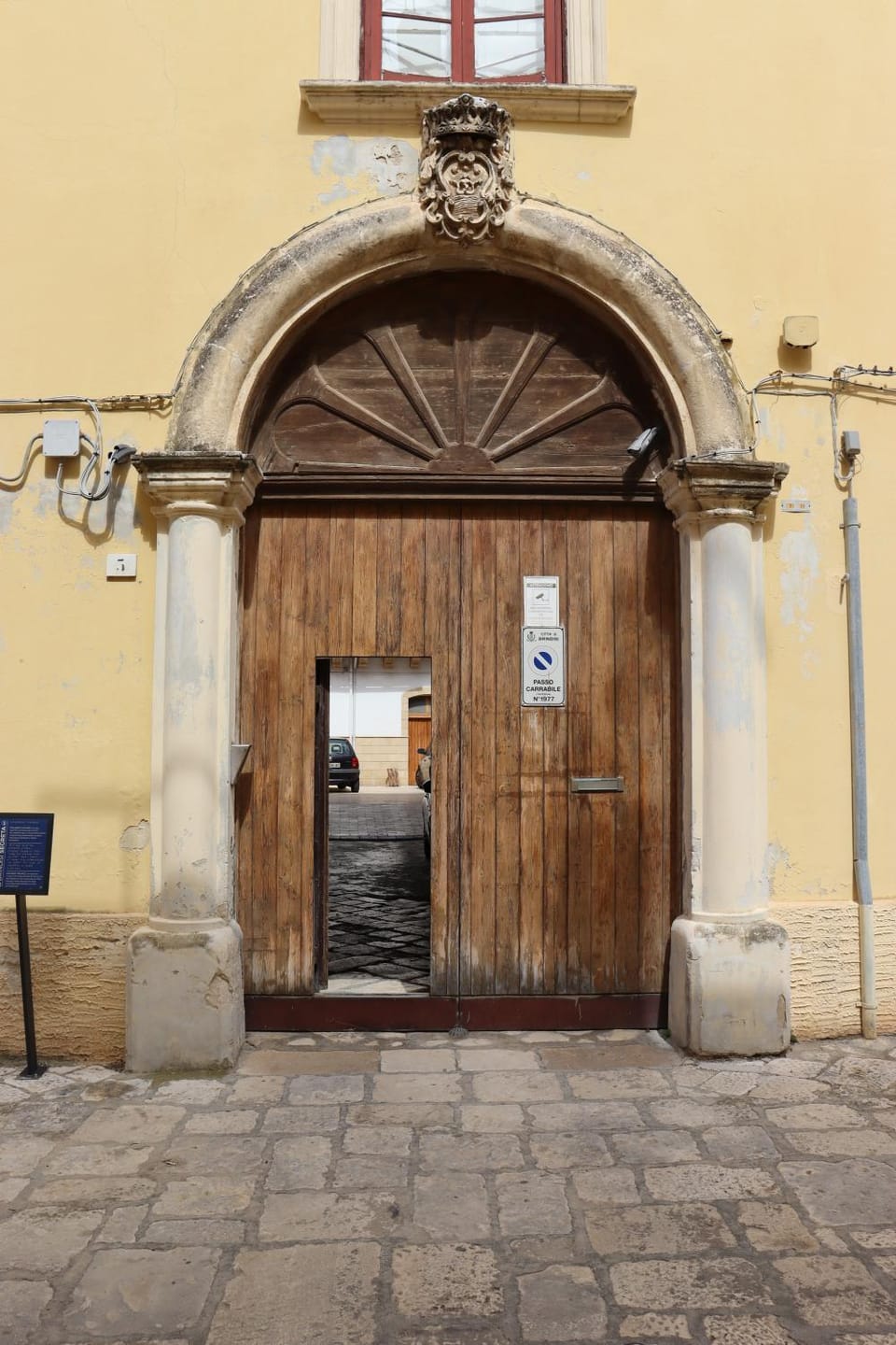 Facade/entrance