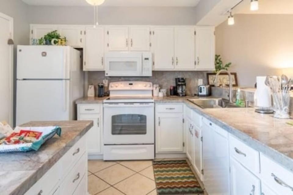 “Sandprints” Apartment in Miramar Beach