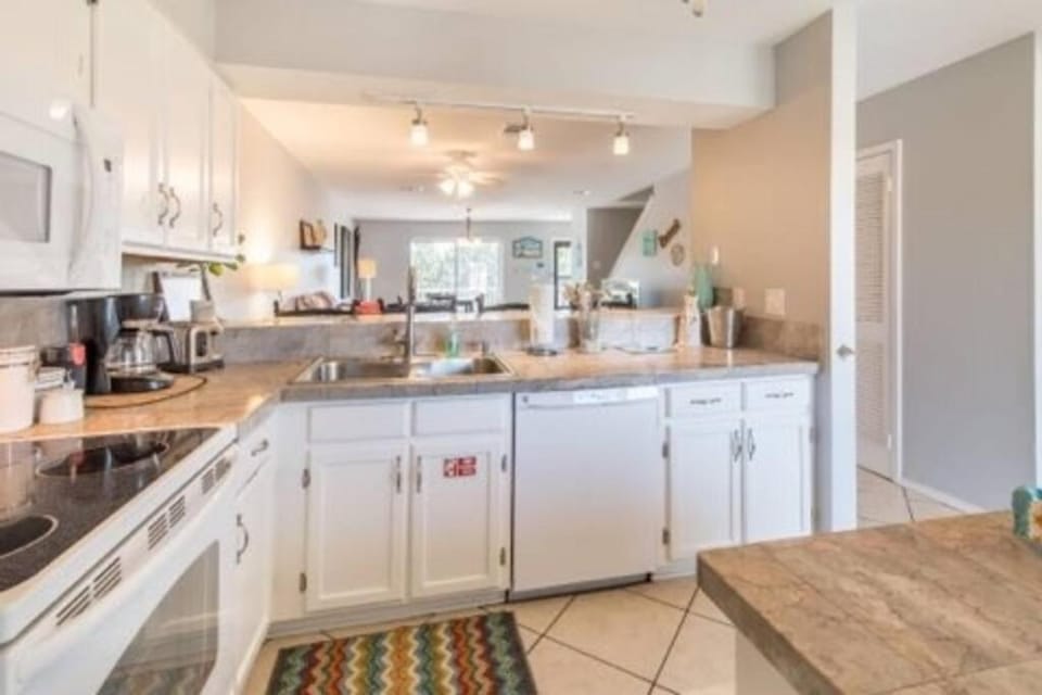 “Sandprints” Apartment in Miramar Beach
