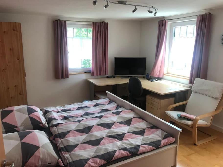 Photo of the whole room