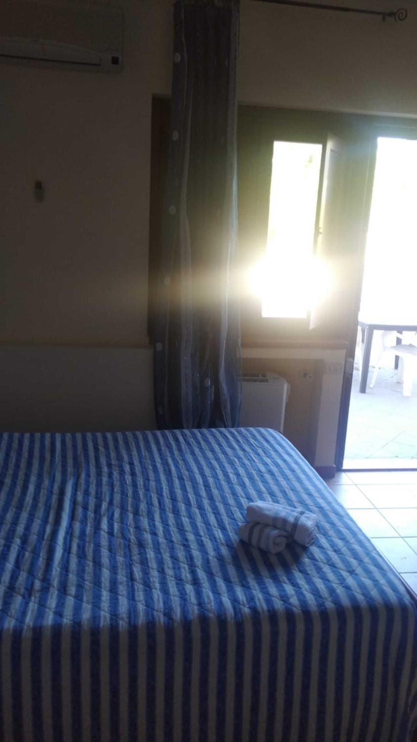 Property building, Living room, Bedroom