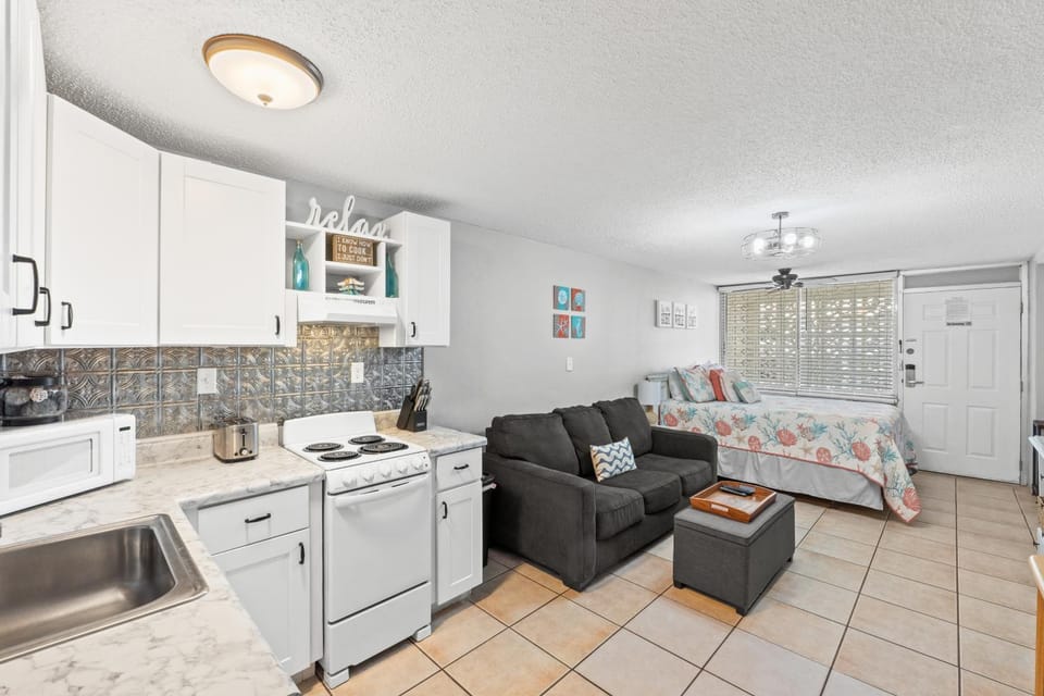 Fontainebleau Terrace #400 by Book That Condo House in Panama City Beach