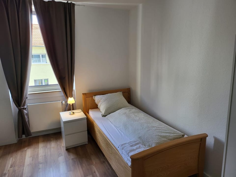 Property building, Bed, Coffee/tea facilities, Photo of the whole room, Seating area, Dining area, Bedroom, Communal kitchen, Seasons, Time of day, dishwasher, furniture, heating, internet, internet, internet, locker, locker, soundproof, stove, towels, towels, wardrobe, washing machine
