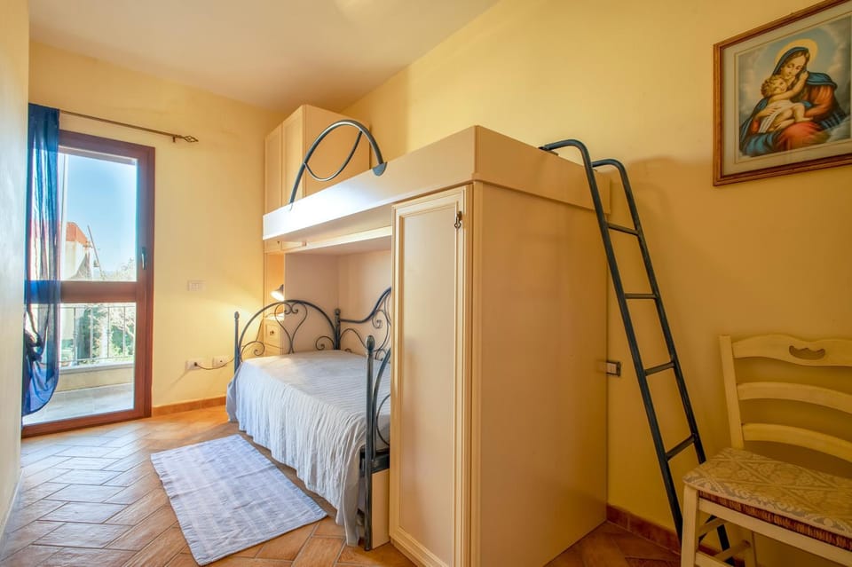 Property building, Living room, Bedroom
