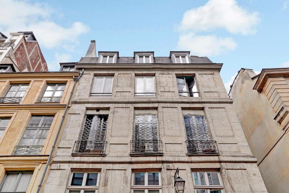 Paris Marais Beaubourg Area Apartment in Paris