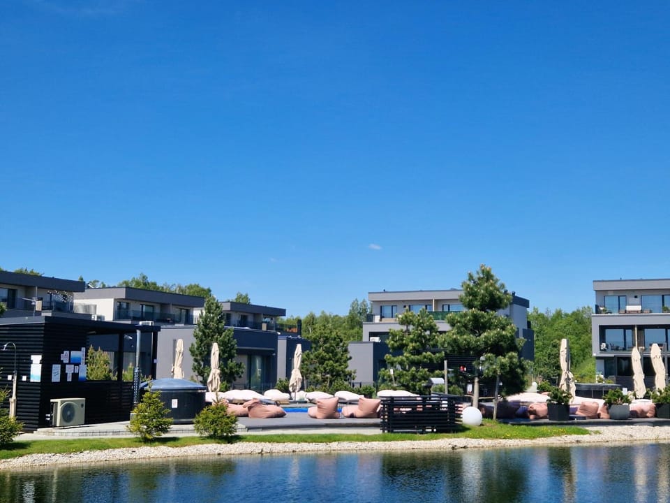 Property building, Lake view