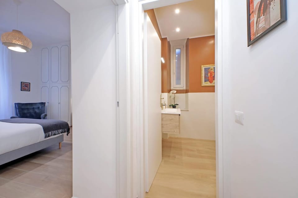 Bathroom, Photo of the whole room, Bedroom