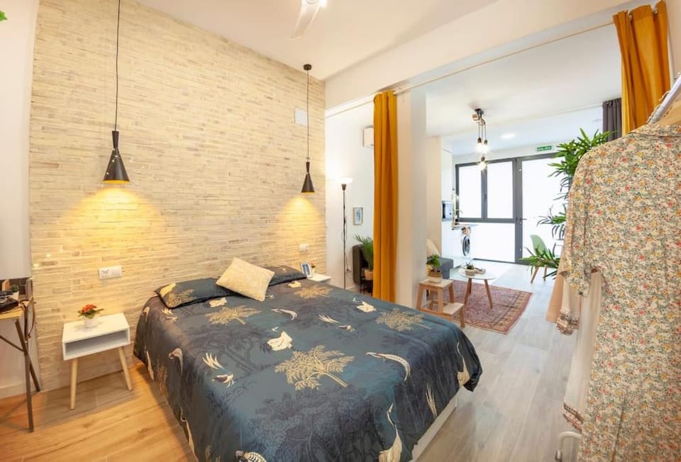 RA - Stylish city loft - Walk to the best of Valencia Apartment in Valencia