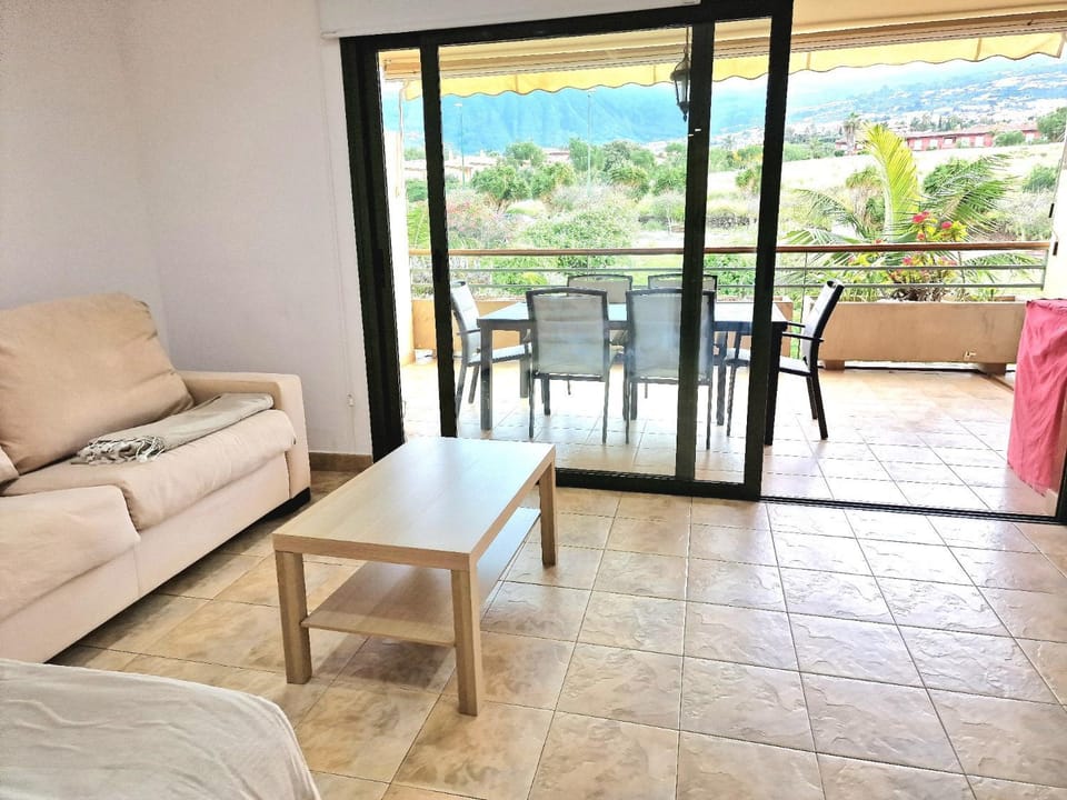 Natural landscape, View (from property/room), Balcony/Terrace, Living room, Dining area