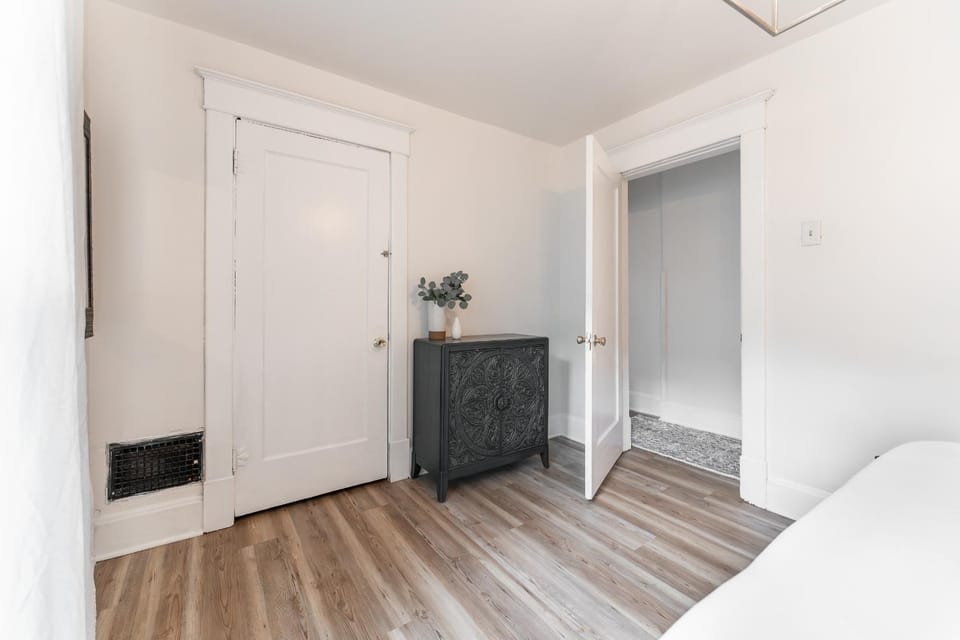 Cozy Home Near Fountain Square & 5 Min Lucas Oil House in Indianapolis