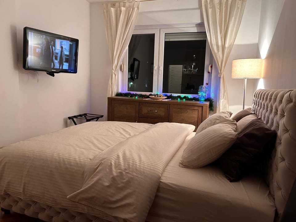 Bed, TV and multimedia