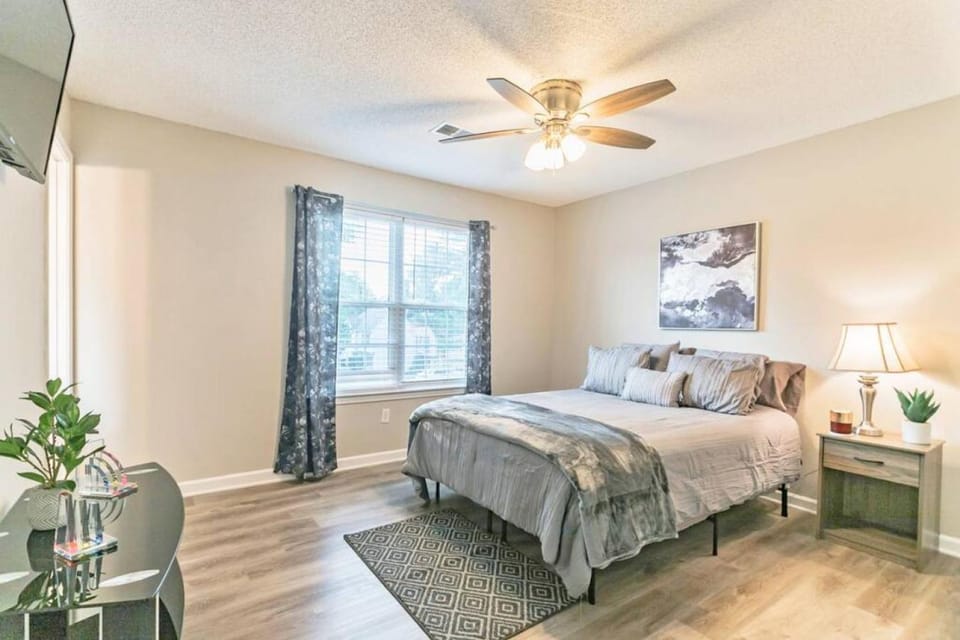 Sunlit Cartersville Cottage House in Cartersville