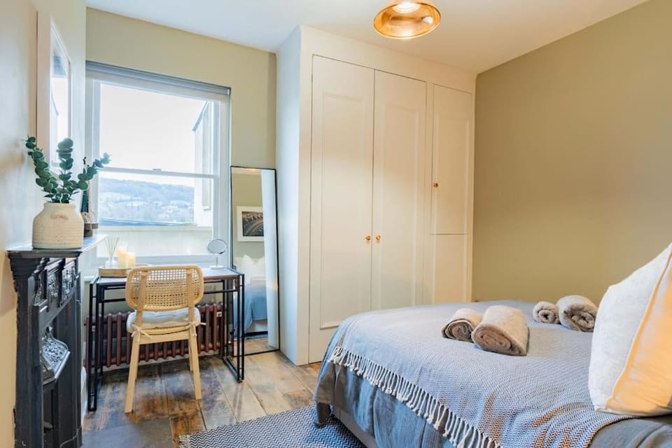 Bed, Bedroom, wardrobe