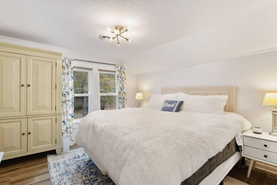 Bed, Bedroom, wardrobe