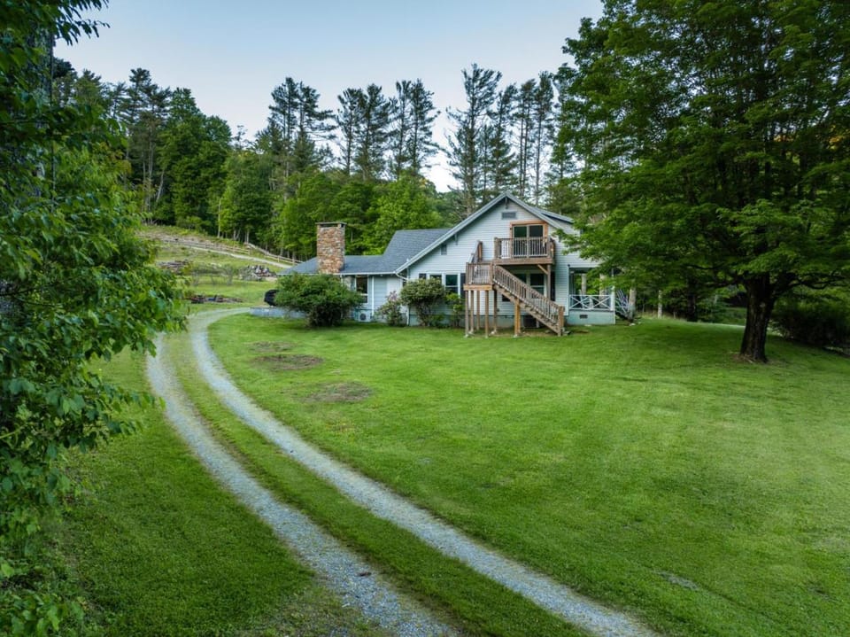 The Farmhouse at Doe Creek House in Watauga