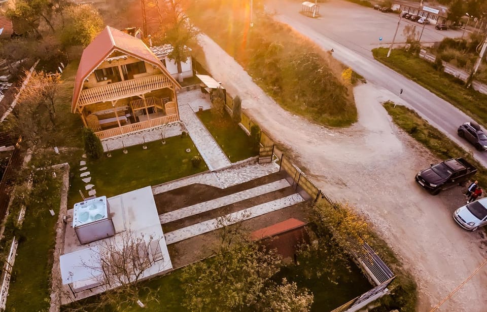 Bob’house House in Romania