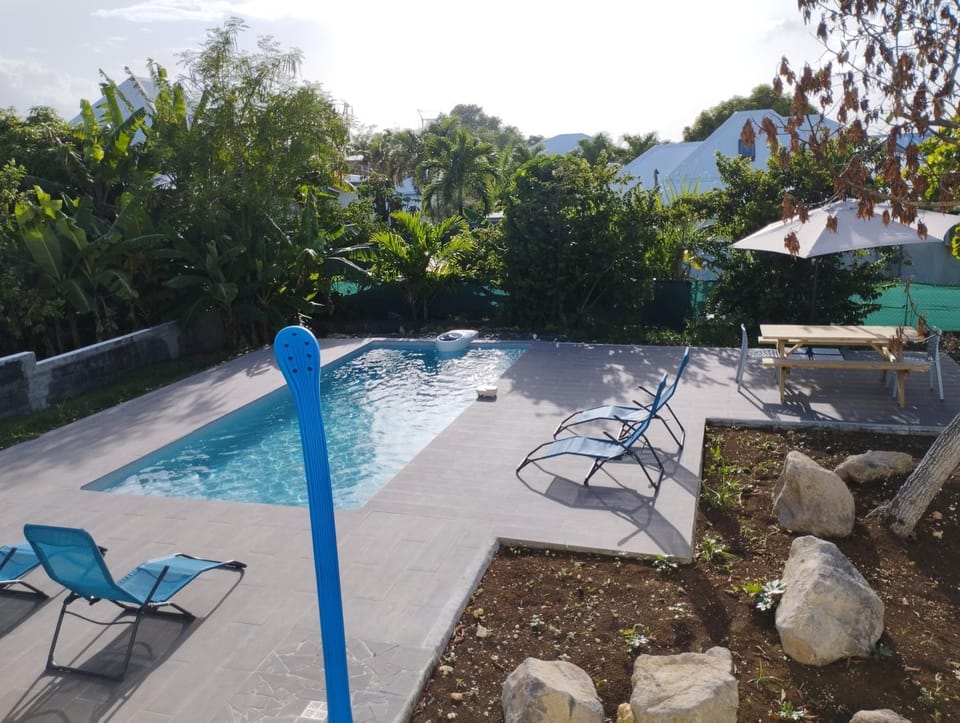 Les Amandiers - Piscine - Sainte-Anne Apartment in Sainte-Anne