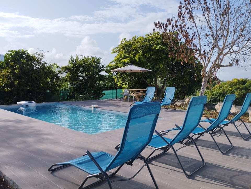 Les Amandiers - Piscine - Sainte-Anne Apartment in Sainte-Anne