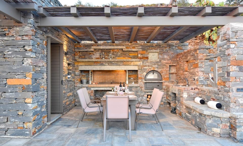 Patio, BBQ facilities, Dining area