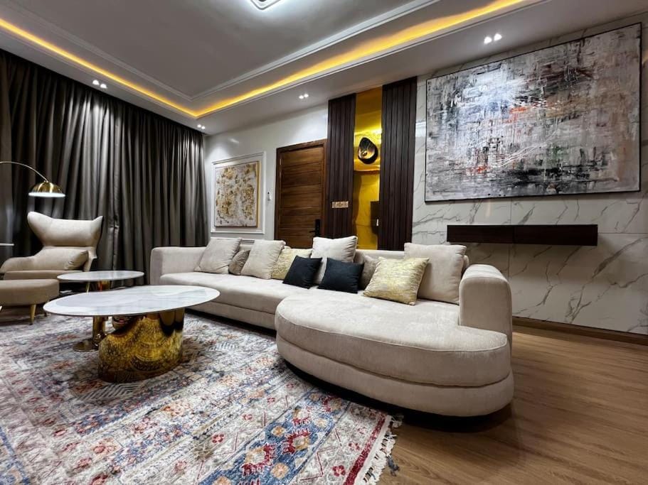 Luxurious 2 Bedroom Apartment in Lekki, Lagos with 24 hour Power Apartment in Lagos, Nigeria