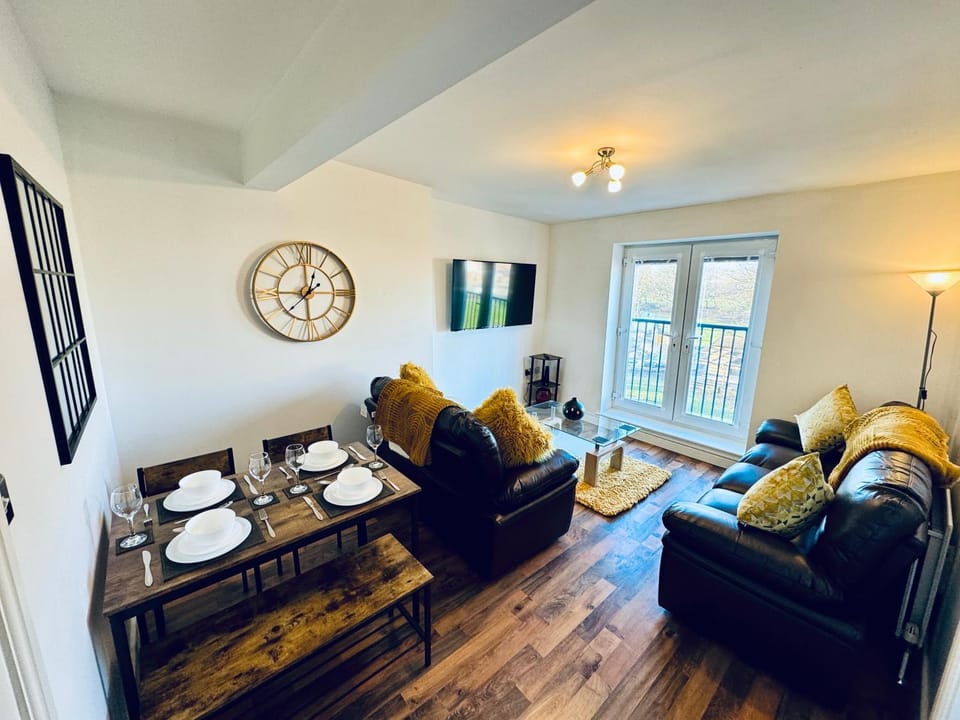 Spanish City View 2, Luxury Sea Front Apartment Free Onsite Parking Apartment in Whitley Bay
