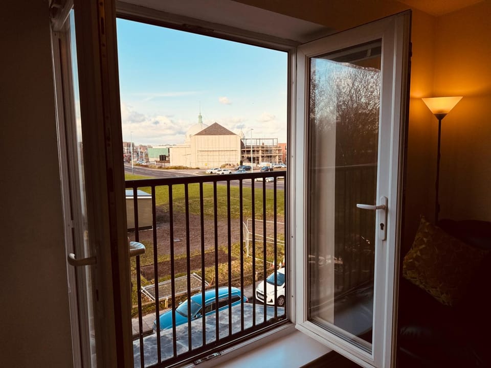 Spanish City View 2, Luxury Sea Front Apartment Free Onsite Parking Apartment in Whitley Bay