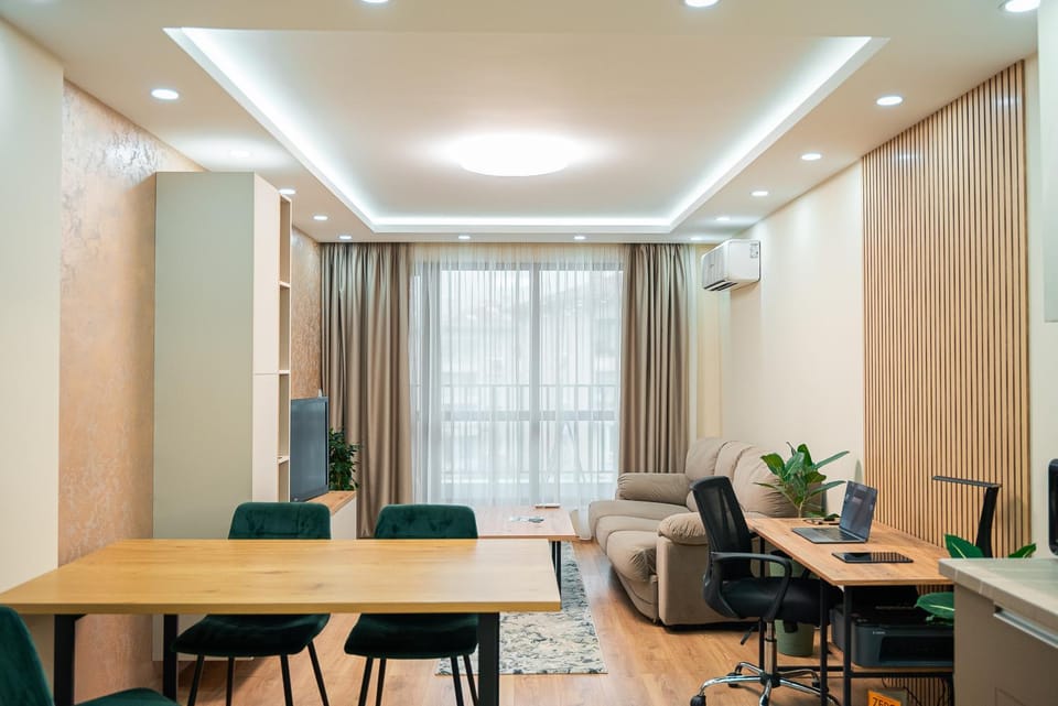 View (from property/room), Living room, Seating area, Dining area, Meeting/conference room