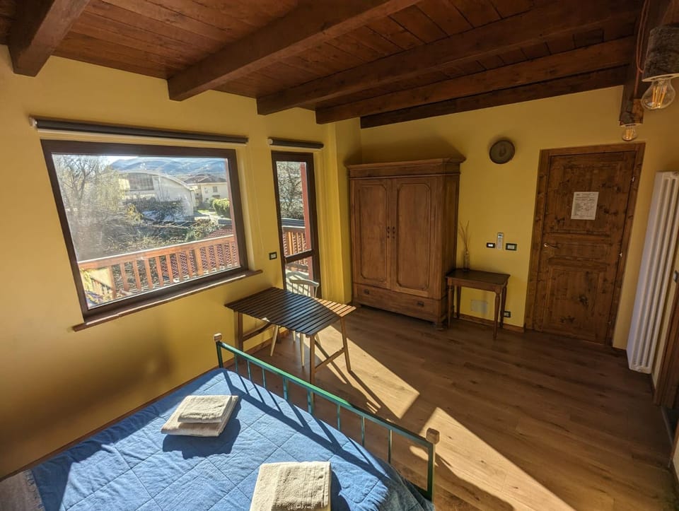 Bed, Balcony/Terrace, Bedroom, wardrobe