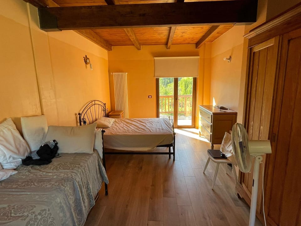 Bed, Balcony/Terrace, Bedroom, wardrobe