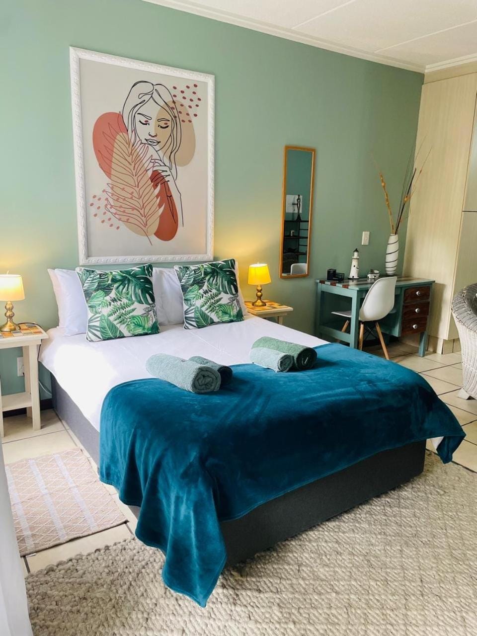 Photo of the whole room