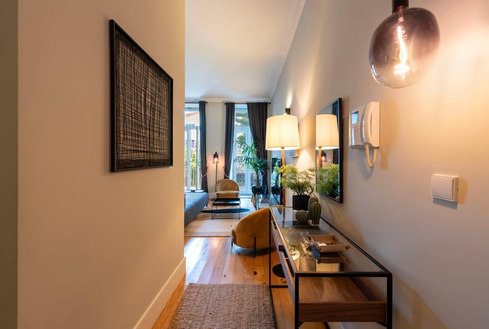 BmyGuest Collection - The Marquis Luxury Garden Apartment Apartment in Porto