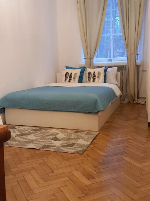 Apartamenty - MI Stare Miasto Apartment in Warsaw