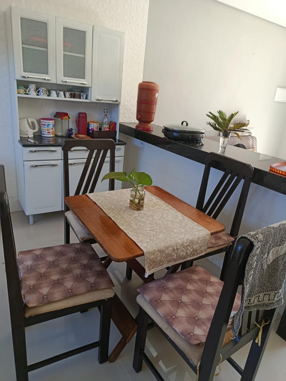 SOBRADO DOIS QUARTOS COM TV A CABO, WIFI, CAMA QUEEN PRóx ao centro House in State of Rio de Janeiro