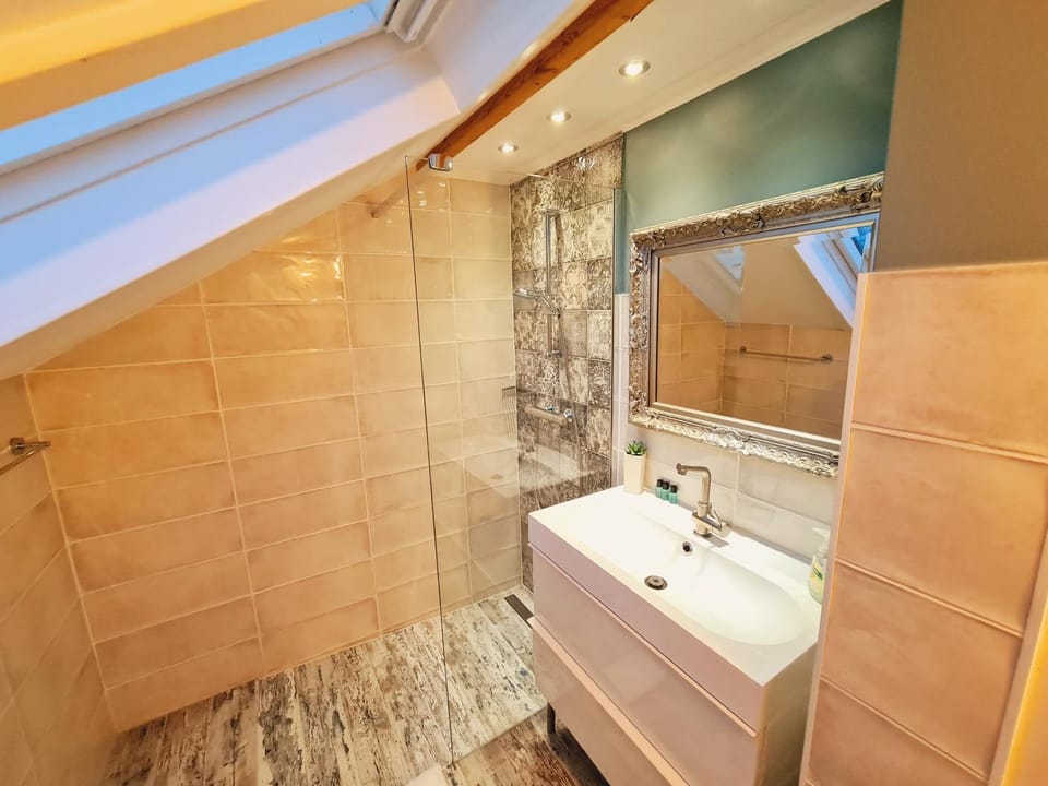 Shower, Bathroom