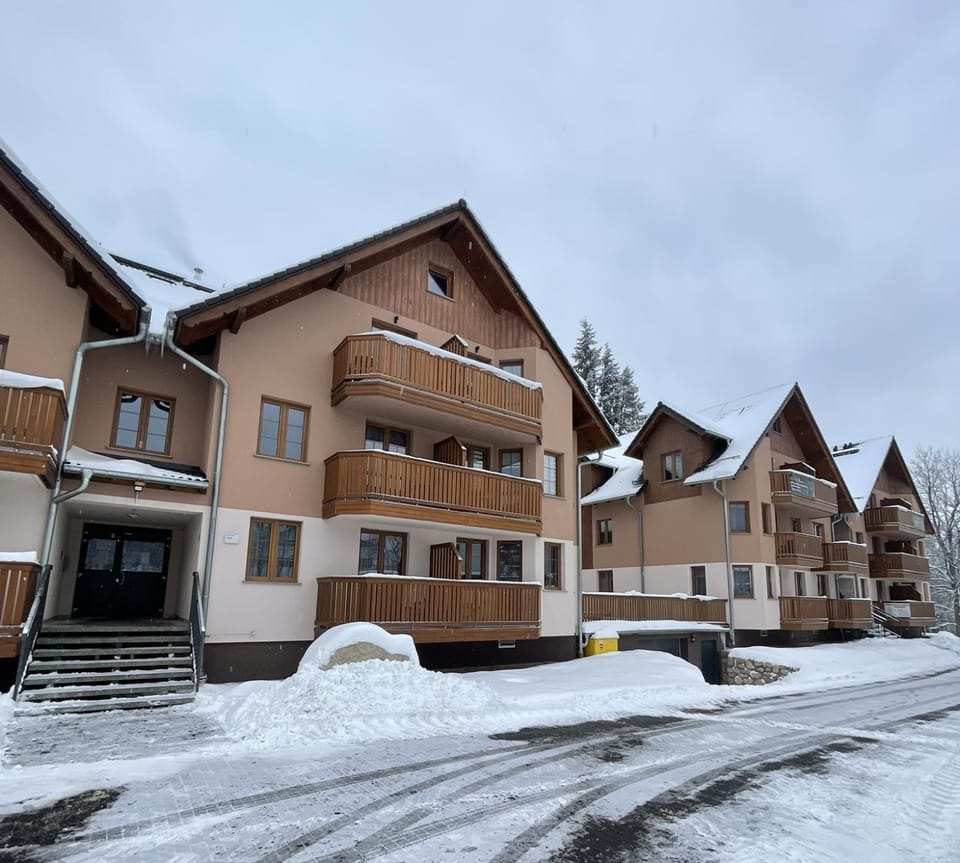 Property building, Winter