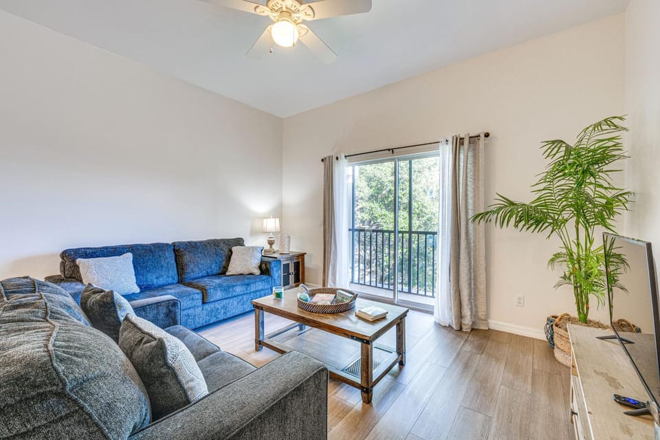 Bahama Bay Condo: 7 Mi to Disney! House in Polk County