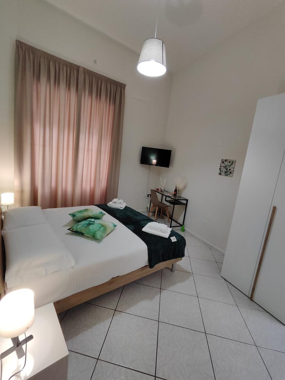 Bed, Photo of the whole room, Bedroom, towels, wardrobe