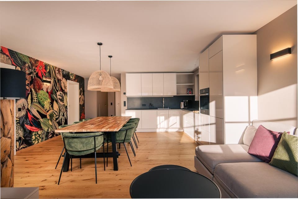 Living room, Dining area, kitchen